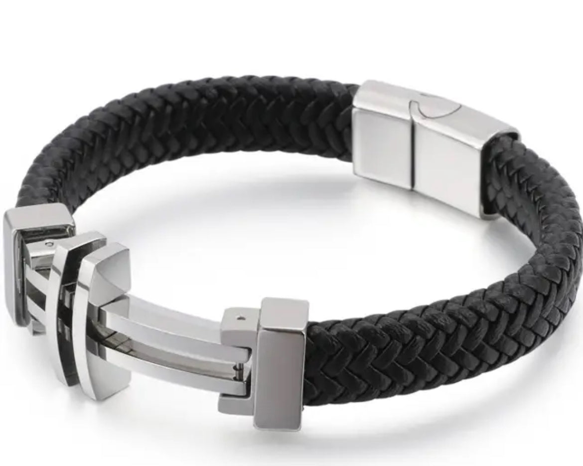 ΔΕΡΜΑΤΙΝΟ  ΒΡΑΧΙΟΛΙ ΜΕ ΣΤΑΥΡΟ #4